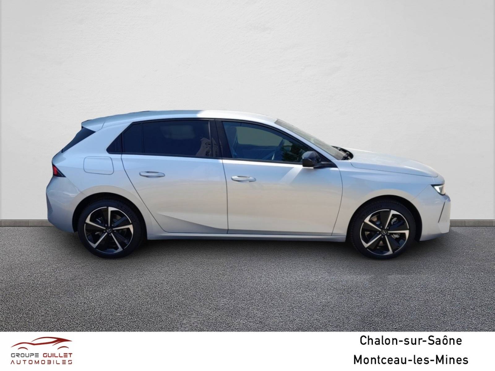 OPEL Astra Hybrid 180 ch BVA8 - véhicule d'occasion - Groupe Guillet - Opel Magicauto Chalon - 71380 - Saint-Marcel - 4